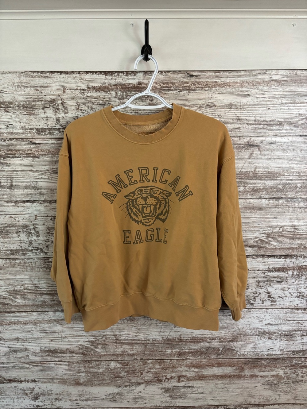 American Eagle Outfitters Crewneck Sweatshirt - Mustard Brown